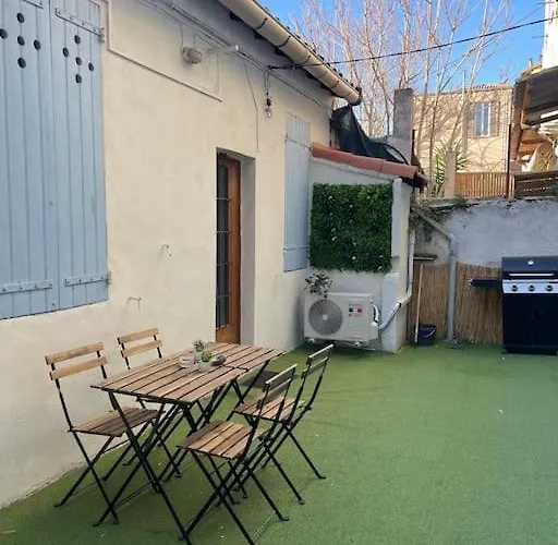 Studio Avec Exterieur