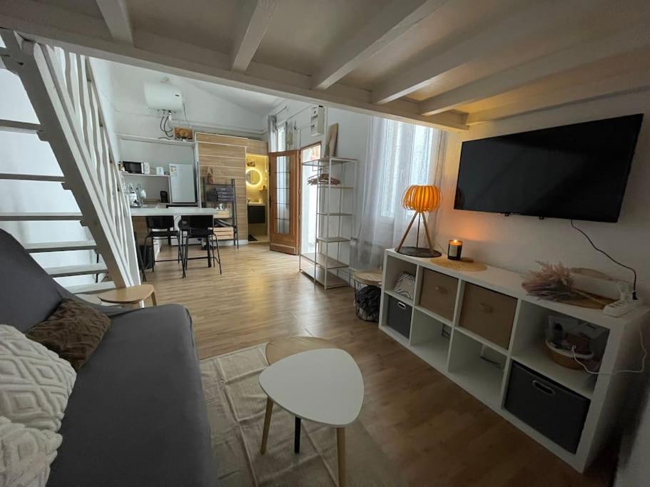 Apartment Avec Exterieur *